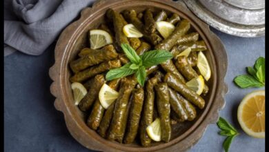 ورق عنب بزيت الزيتون والليمون