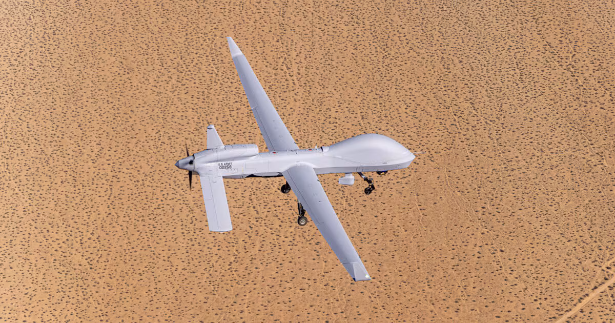 أريزونا جارد أول من استخدم طائرة بدون طيار من طراز Gray Eagle 25M
