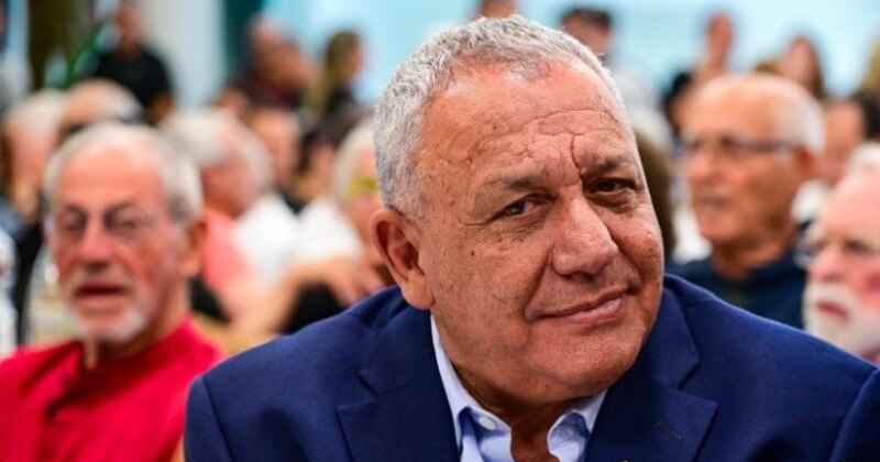 إيزنكوت يطالب بوقف المساعدات القطرية إلى غزة والتحقيق في تحويل أكثر من 100 مليون دولار - صورة مميزة إيزنكوت يطالب بوقف المساعدات القطرية إلى غزة والتحقيق في تحويل أكثر من 100 مليون دولار