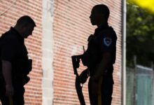 احتجاز الممثلة سلمى بلير في نيويورك بعد اتهامها بالاعتداء على طاقم طائرة لدلتا