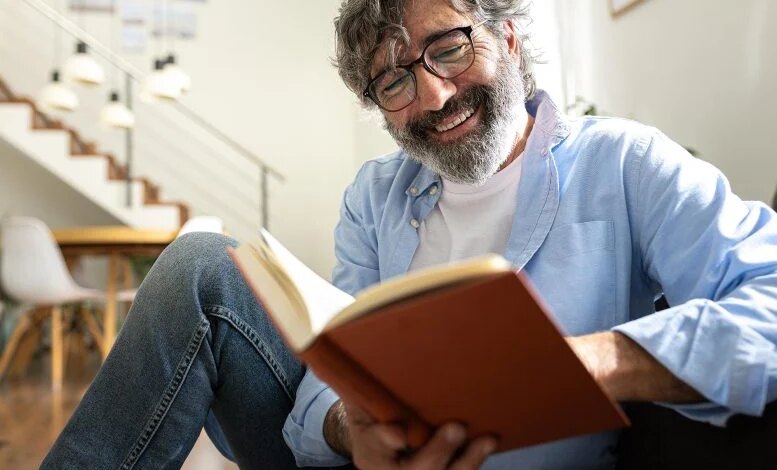 اكتشف الباحثون ما يمكن أن تفعله القراءة من أجل المتعة لعقلك