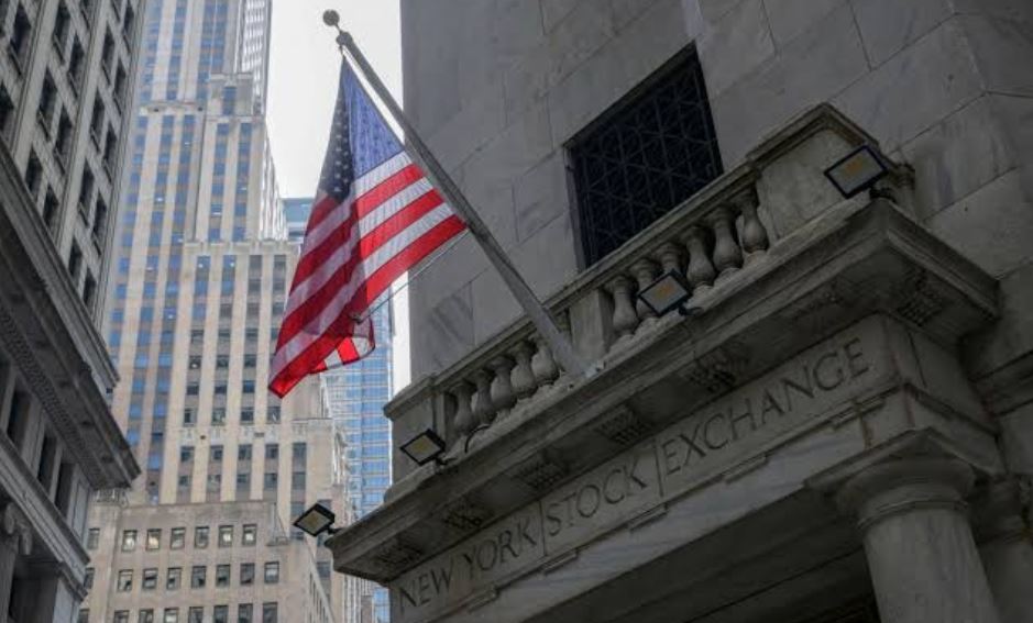 التضخم الأميركي يرتفع إلى 3.7% ويعزز احتمالات رفع الفائدة