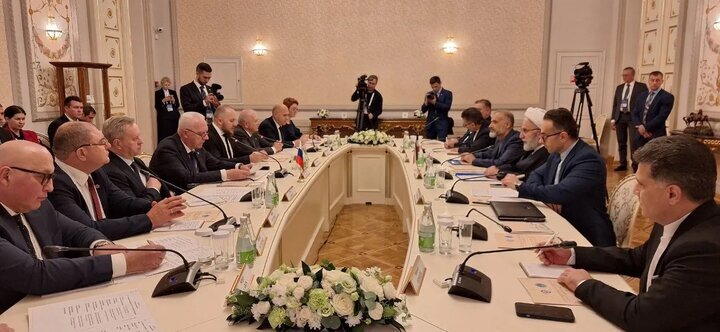 التوقيع علی مذكرة تفاهم للتعاون القضائي بين طهران وموسكو