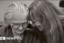 الخرف: لماذا تتحمّل النساء عبئاً أكبر مع توقّع تضاعف عدد الإصابات بحلول 2050؟