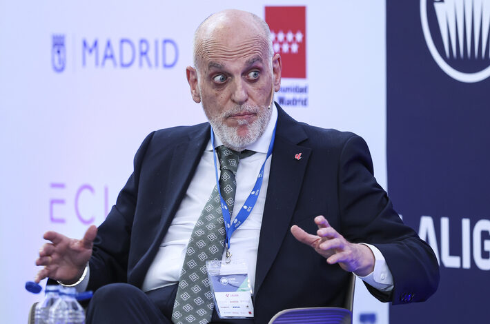 بعد تشبيه لاعبي ريال مدريد بالنازيين.. تحرك رسمي ضد رئيس رابطة الليغا
