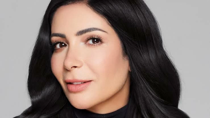 بعد غياب 4 أعوام.. «طالع نازل» يعيد منى زكي للدراما – أخبار السعودية