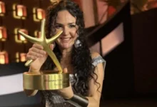 «بومة» يهدي ركين سعد جائزة أفضل ممثلة بالجونة – أخبار السعودية