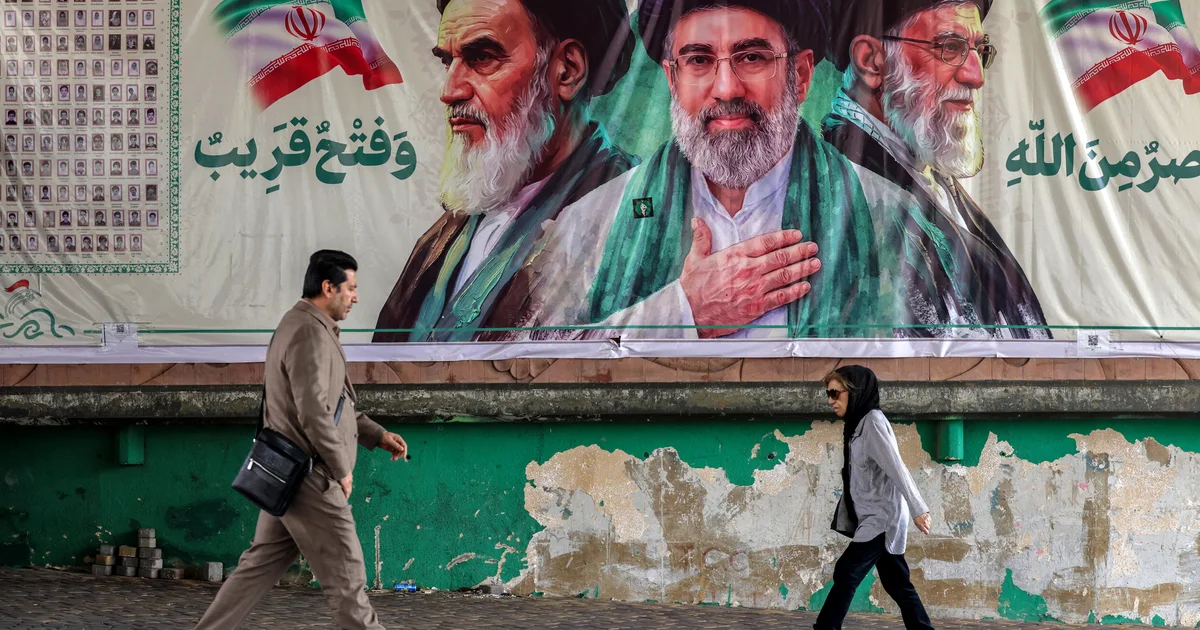 تحديثات حية: إيران تقول إن المحادثات غير المباشرة مع الولايات المتحدة بشأن اقتراح وقف إطلاق النار مستمرة