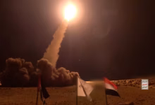 تصعيد حوثي واسع: اعتراض باليستي في الخرج وارتفاع ضحايا هجوم مطار الرياض إلى 12 قتيلاً
