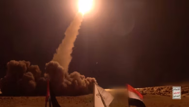 تصعيد حوثي واسع: اعتراض باليستي في الخرج وارتفاع ضحايا هجوم مطار الرياض إلى 12 قتيلاً
