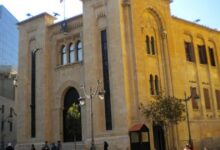 تصعيد عسكري إسرائيلي في الجنوب وتضامن بابوي مع مسيحيي الشرق: بيروت تترقب رفع حظر الطيران الأمريكي واستحقاقات قانون الإعلام الجديد