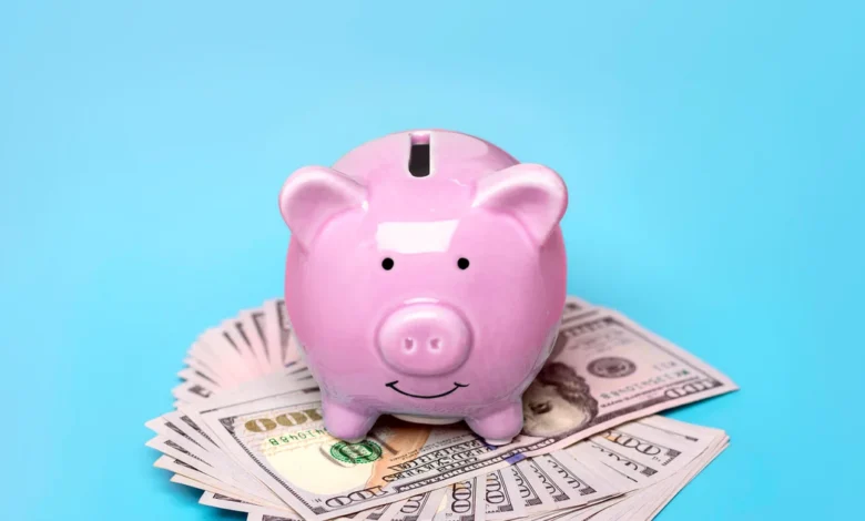 تظهر بيانات بنك الاحتياطي الفيدرالي الجديدة أن هذه الأسر البالغ عددها 18 مليونًا تُصنف الآن على أنها الأغنى في الولايات المتحدة