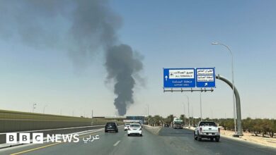 تعرض مطار الدمام في شرق المملكة لهجوم مساء الأحد، بعد ساعات من تأكيدها تعرض مطار الرياض لهجوم جديد وارتفاع عدد قتلى هجوم يوم السبت إلى 13