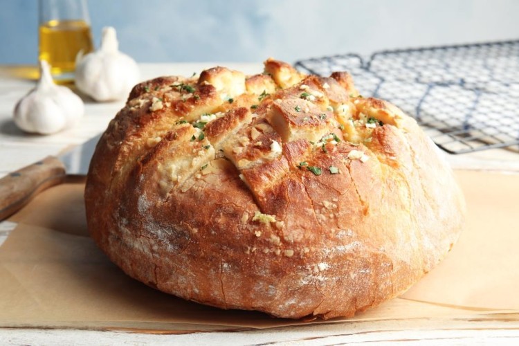 خبز البطاطس والروزماري - صورة مميزة خبز البطاطس والروزماري