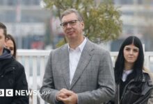 رئيس صربيا السابق يقر بالهزيمة أمام حركة الاحتجاجات الطلابية في الانتخابات العامة