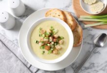 شوربة البطاطس والكراث