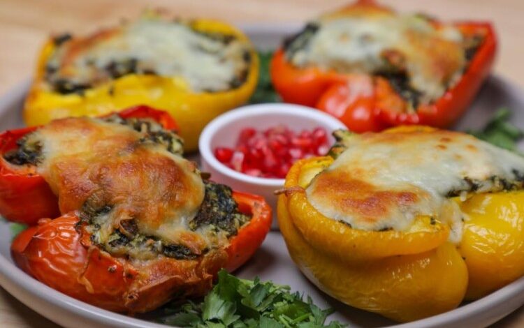 طريقة عمل الفلفل المحشي بالأرز والسبانخ بالفيديو – وصفات طبخ
