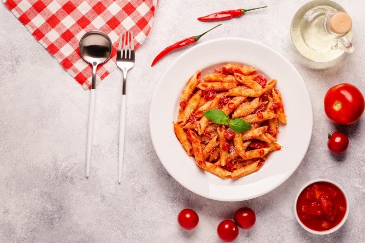 طريقة عمل باستا بصوص الفلفل الأحمر المشوي – وصفات طبخ - صورة مميزة طريقة عمل باستا بصوص الفلفل الأحمر المشوي – وصفات طبخ