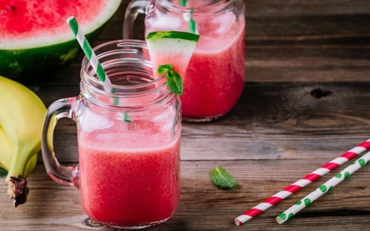 عصير البطيخ والموز
