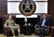 قائد الجيش استقبل ناصر ودرغام وعرض مع ريزا آليات تقديم المساعدات الإنسانية في الجنوب