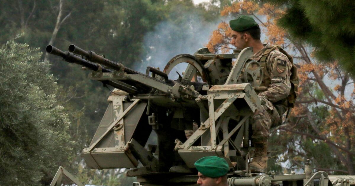 قيادة الجيش: طول نفق الفنار نحو 13 متراً وخلوّه من عتاد عسكري - صورة مميزة قيادة الجيش: طول نفق الفنار نحو 13 متراً وخلوّه من عتاد عسكري