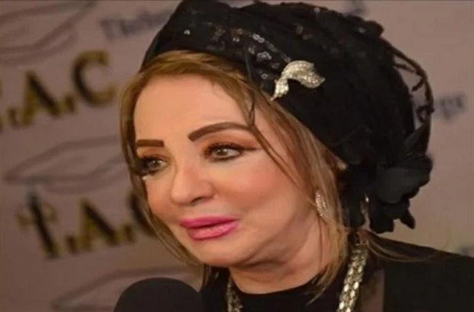 كشفت رؤيا غامضة لأحمد زكي.. شهيرة توضح حقيقة منع نجلاء فتحي من عزاء زوجها – أخبار السعودية