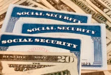 لماذا حصلت للتو على شيك ضمان اجتماعي بقيمة 90 دولارًا – ولماذا لم يحصل عليه 40 مليون من كبار السن