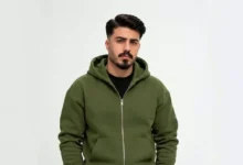مع تقلبات الجو.. خبير موضة يكشف أخطاء تنسيق الملابس بين الصيف والشتاء