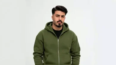 مع تقلبات الجو.. خبير موضة يكشف أخطاء تنسيق الملابس بين الصيف والشتاء