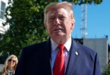 منع القاضي قرار ترامب بالحظر الذي فرضه البيت الأبيض على شبكة CNN وMS NOW وPolitico، قائلًا إنه من المحتمل أن ينتهك التعديل الأول للدستور.