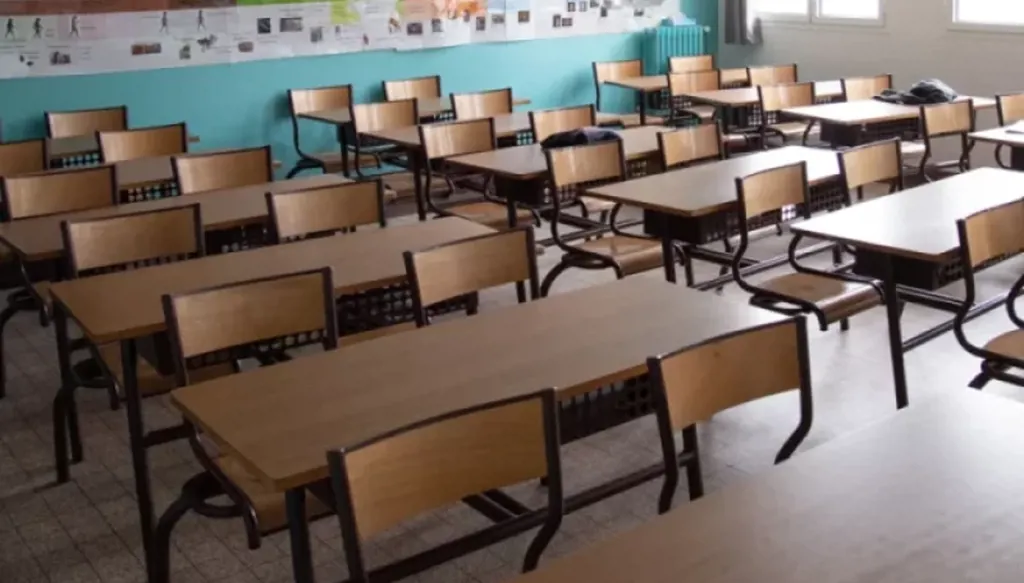 هل تسرّعت كرامي لـ”تنقذ موقفها”؟ قرار دمج الصفوف يثير مخاوف… - صورة مميزة هل تسرّعت كرامي لـ”تنقذ موقفها”؟ قرار دمج الصفوف يثير مخاوف…