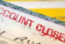 يقول المنظم إن البنوك الأمريكية الكبرى تخلت عن عملائها بسبب وجهات النظر السياسية والدينية