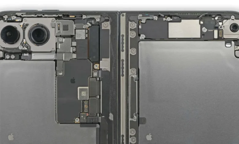 يقوم iFixit بتفكيك iPhone Duo، ويبحث عن الأسباب المحتملة لفشل الشاشة المبكر