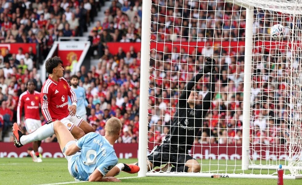 “Pro Ref”: هدف هالاند في ديربي مانشستر غير صحيح.. سيجري تحقيق بالواقعة - صورة مميزة “Pro Ref”: هدف هالاند في ديربي مانشستر غير صحيح.. سيجري تحقيق بالواقعة
