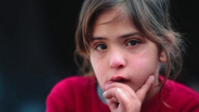 “خايفة يا ماما”.. أطفال غزة من ذوي الهمم في مواجهة الموت والجوع | أسرة