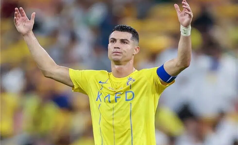 “هذا ما تعلمته من الرقابة؟”.. اتحاد جدة السعودي يسخر من رونالدو بعد حسم لقاء الكلاسيكو - صورة مميزة “هذا ما تعلمته من الرقابة؟”.. اتحاد جدة السعودي يسخر من رونالدو بعد حسم لقاء الكلاسيكو