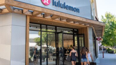 Lululemon يصطاد الرئيس التنفيذي لشركة Athleta Maggie Gauger كرئيس تنفيذي للمنتج