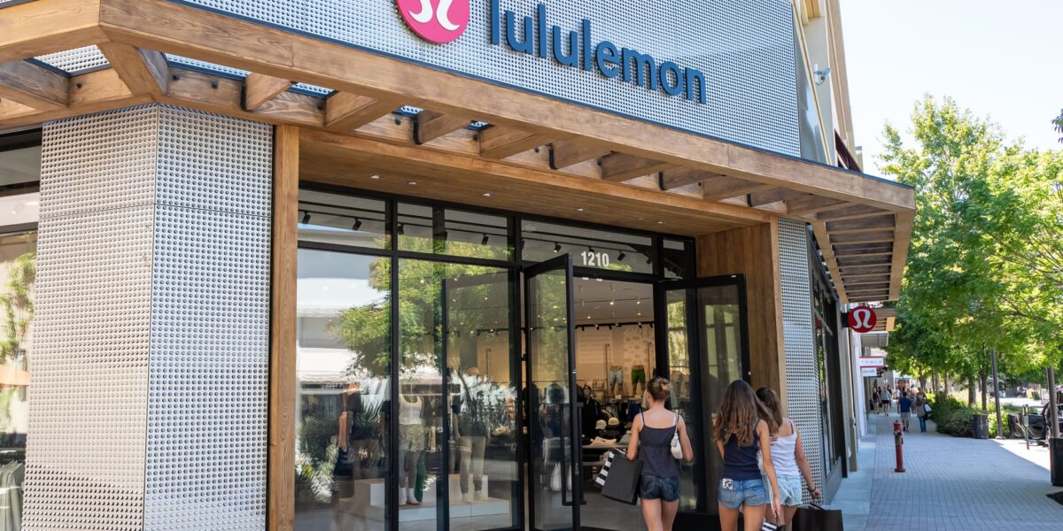 Lululemon يصطاد الرئيس التنفيذي لشركة Athleta Maggie Gauger كرئيس تنفيذي للمنتج