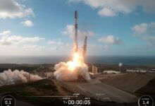 SpaceX تطلق أقمار Starlink الصناعية من كاليفورنيا مع تباطؤ إيقاع Falcon 9 (صور)