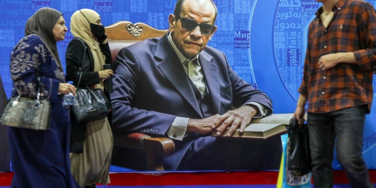 أجمل عبارات قالها نجيب محفوظ عن الحياة والناس
