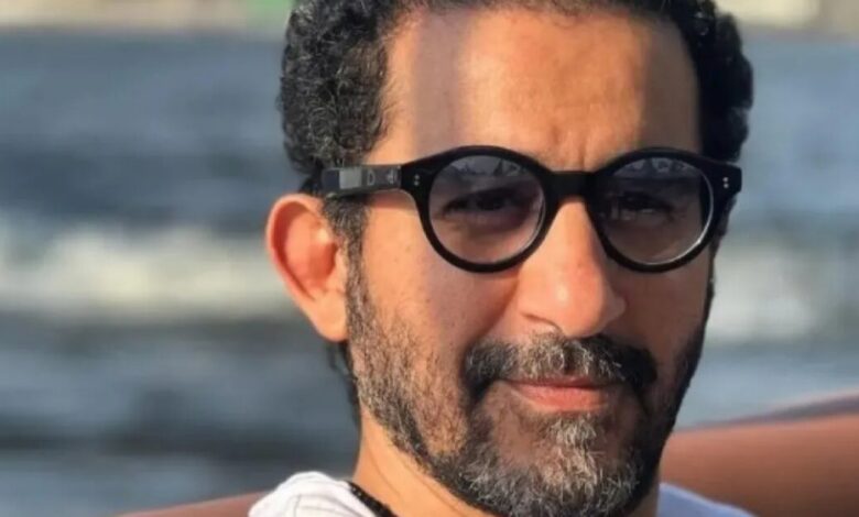أحمد حلمي يعلن موعد طرح فيلمه حدوتة في دور السينما