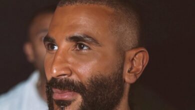 أحمد سعد يروي تفاصيل واقعة سرقة والدته