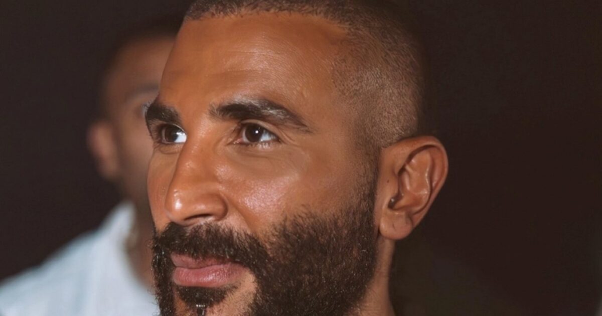أحمد سعد يروي تفاصيل واقعة سرقة والدته