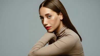 أوزجي أوزاكار مسيرة نجمة المسلسلات التركية.. من صدمة «شراب التوت البري» إلى مأساة «حبك نار»