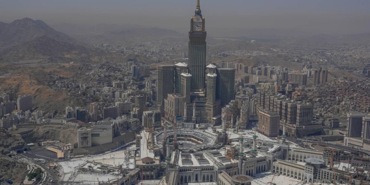 إسقاط مسيّرة قبل دخولها مكة.. والتحالف: أمن الحرمين “خط أحمر” | أخبار - صورة مميزة إسقاط مسيّرة قبل دخولها مكة.. والتحالف: أمن الحرمين “خط أحمر” | أخبار