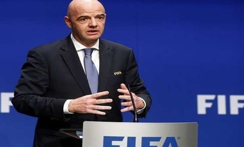 إنفانتينو يطلب مراجعة خطط تمويل “الفيفا” لدعم الاتحادات الوطنية