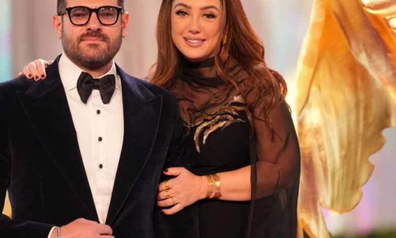 إيه الشياكة دي والرقي ده.. عمرو يوسف يغازل كندة علوش برسالة طريفة