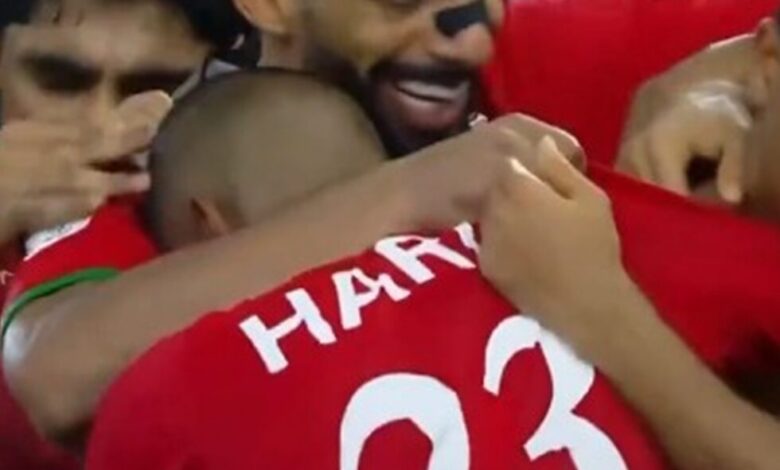 احتفال بهدف كاد يعصف بآمال عُمان ويطيح بها من كأس الخليج