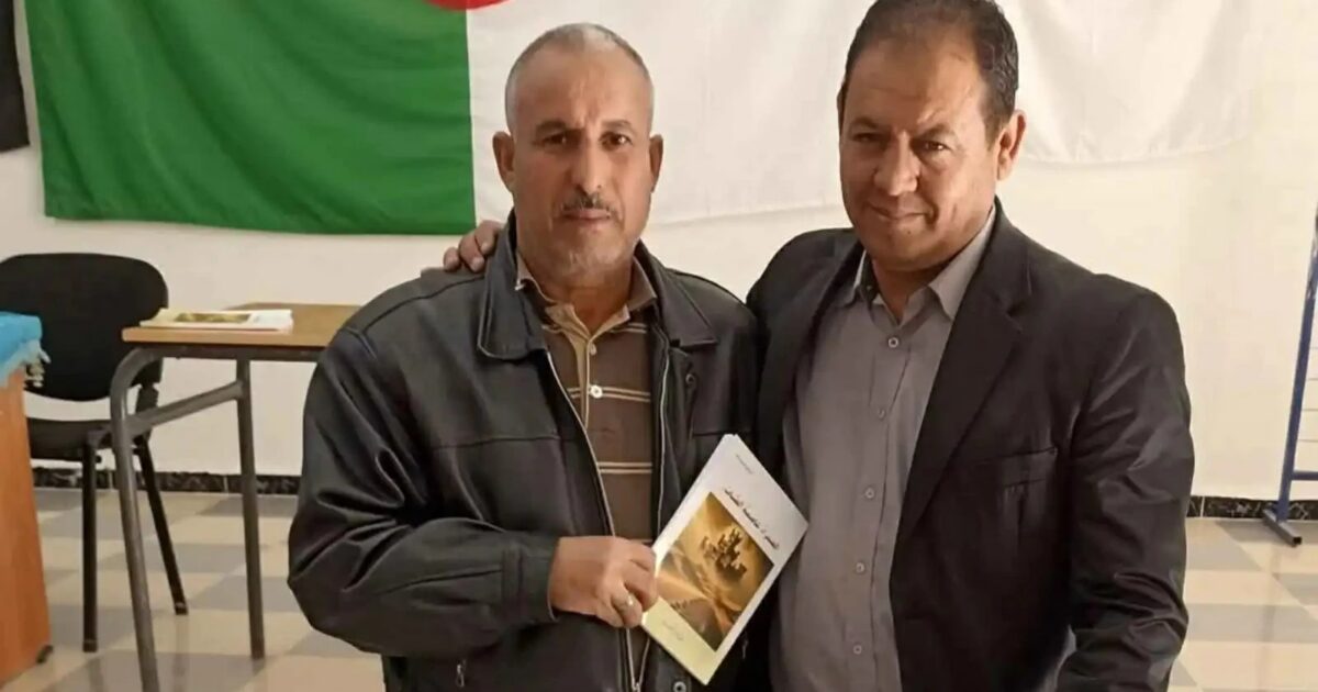 الجزائر.. انتظر قراءه طويلًا.. فخذلته المقاعد وأبكاه الصمت!