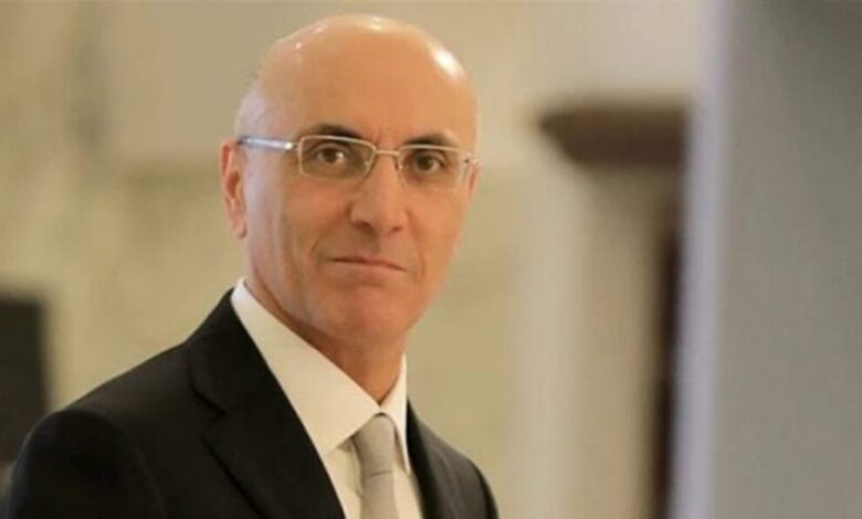 الحجار غادر إلى إسلام آباد تلبية لدعوة من نظيرة الباكستانيّ